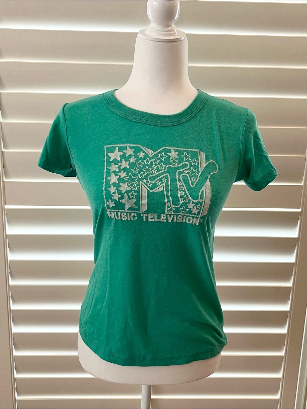 Junk food mtv t shirt L